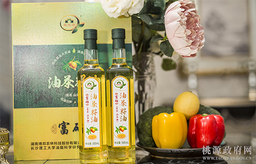 安鑫娱乐,油茶莳植生产加工销售,植物油莳植生产加工销售