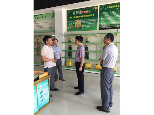 安鑫娱乐,油茶莳植生产加工销售,植物油莳植生产加工销售